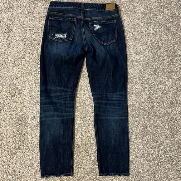 Women’s American Eagle Tomgirl Jeans. Size 4. - Picture 2 of 11